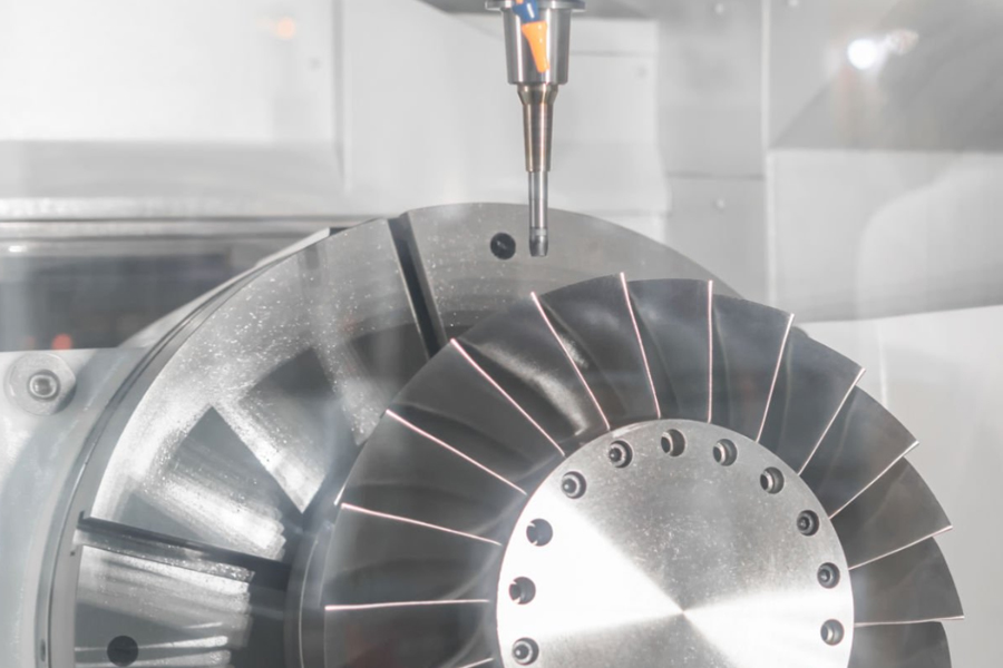 五轴加工中心：解锁精密加工新高度的实战利器